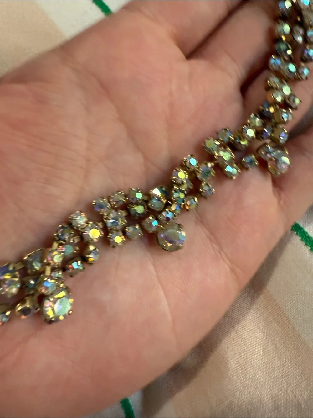 1950s Vintage Rhinestone Hollywood Glamour Elegant Aurora Borealis Necklace